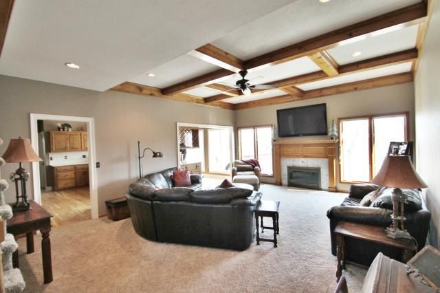 12509 Walmer St, Overland Park, KS 66209