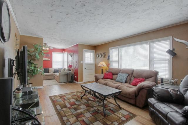 2308 Merriam Ln, Kansas City, KS 66106