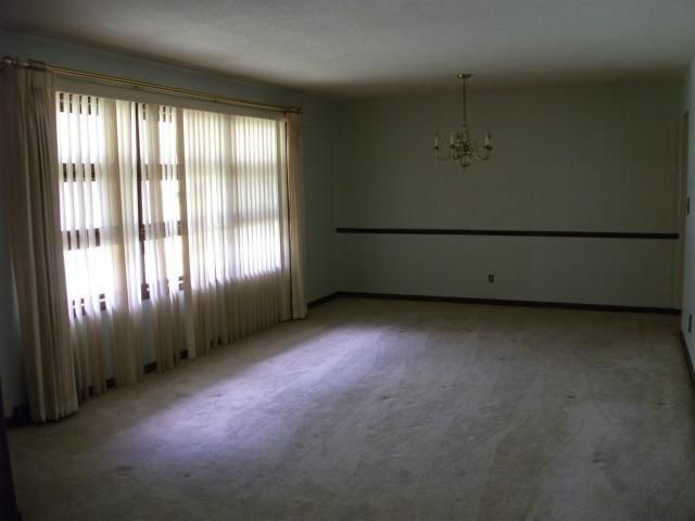 4405 E 109th St, Kansas City, MO 64137
