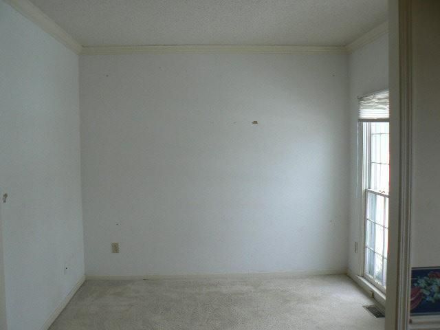 11706 W 117th Ter, Overland Park, KS 66210