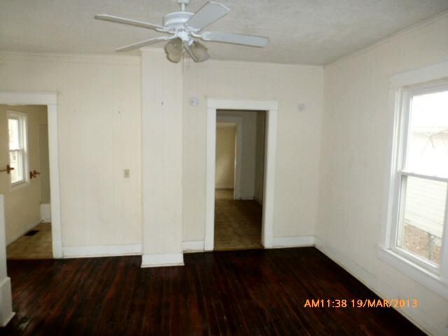 4634 E 7th St, Kansas City, MO 64124