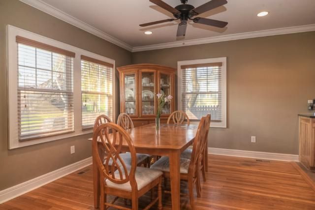 224 W 68th Ter, Kansas City, MO 64113