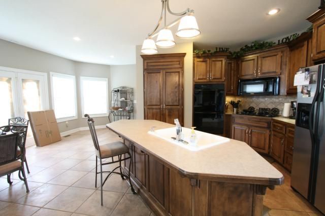9020 NE 127th St, Liberty, MO 64068