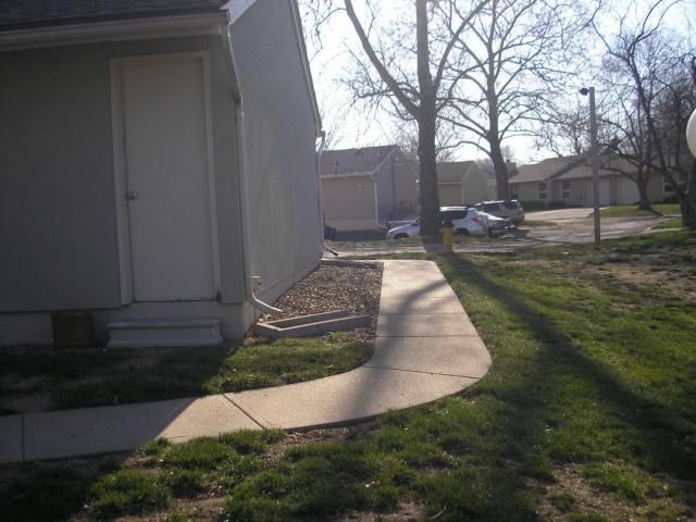 10905 Westgate Rd, Overland Park, KS 66210