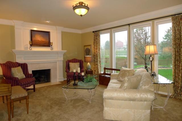 8911 W 147th Ter, Overland Park, KS 66221