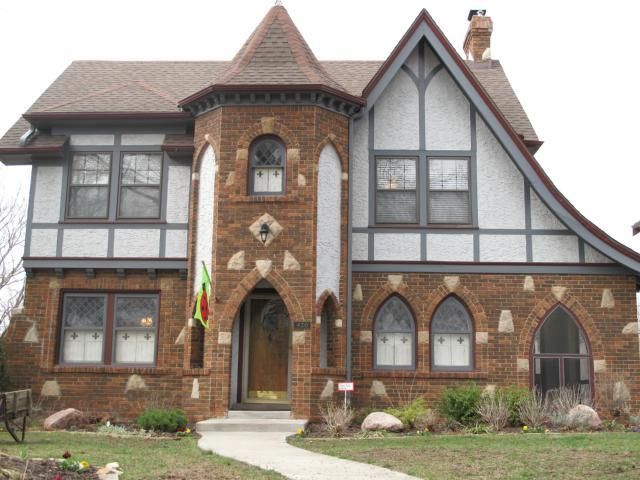 420 E 71st Ter, Kansas City, MO 64131