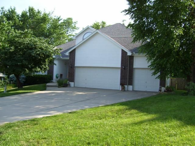 18805 E 33rd Street Ct, Independence, MO 64057