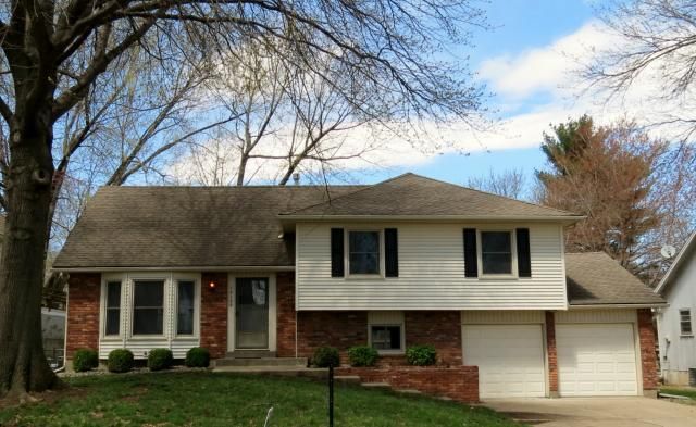 10108 W 97th Ter, Overland Park, KS 66212