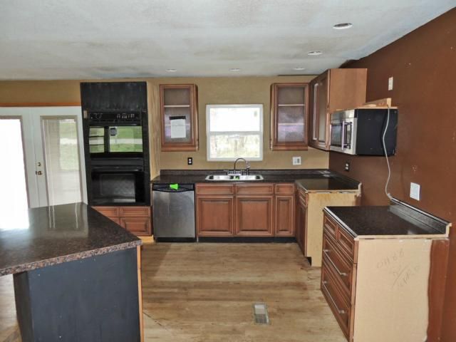 12119 E 52nd Ter, Kansas City, MO 64133