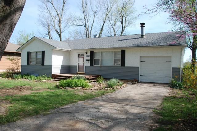 4007 E 115 St, Kansas City, MO 64137