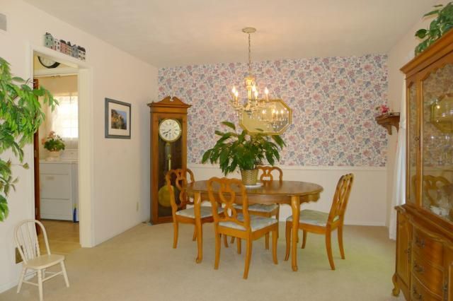 8617 W 89th St, Overland Park, KS 66212