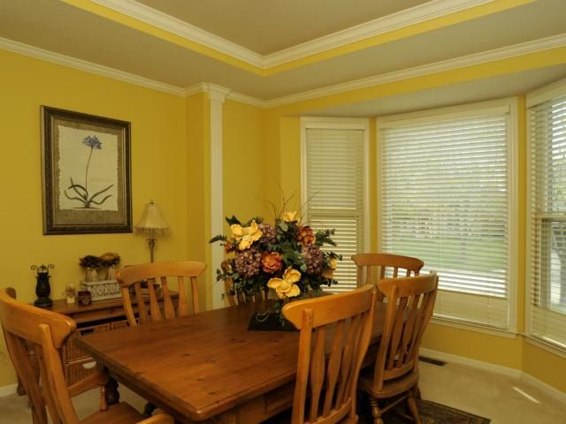 13920 Briar St, Overland Park, KS 66224