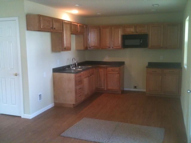 2725 S 23 St, St Joseph, MO 64503