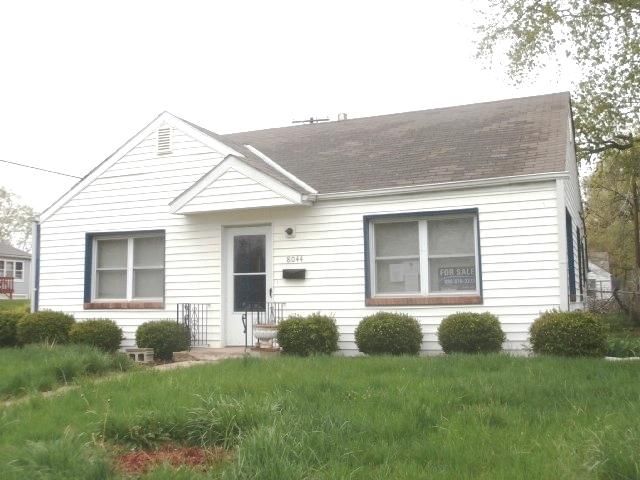 8044 Olive St, Kansas City, MO 64132