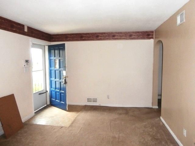 8044 Olive St, Kansas City, MO 64132