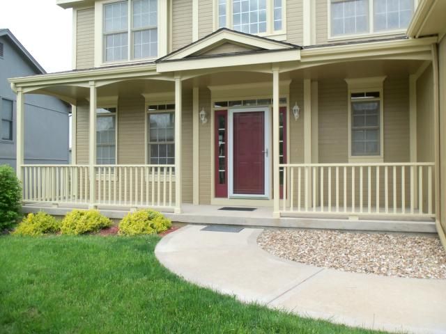 7431 N Chas Dr, Kansas City, MO 64158