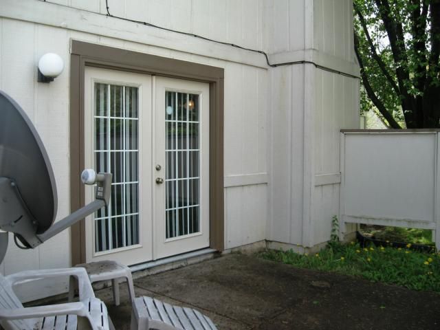 745 E 121st Ter, Kansas City, MO 64146