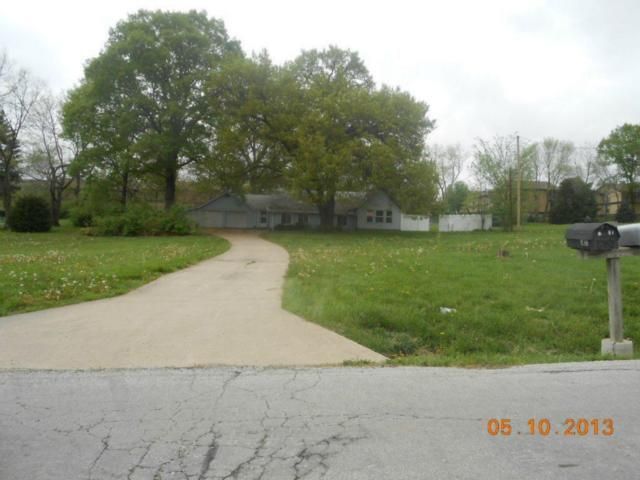 2822 NE 57th Ter, Gladstone, MO 64119