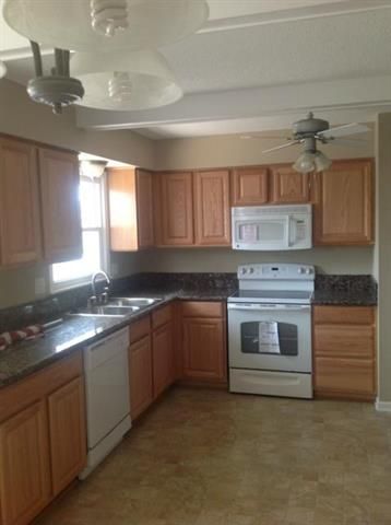 8717 Crescent Ave, Kansas City, MO 64138