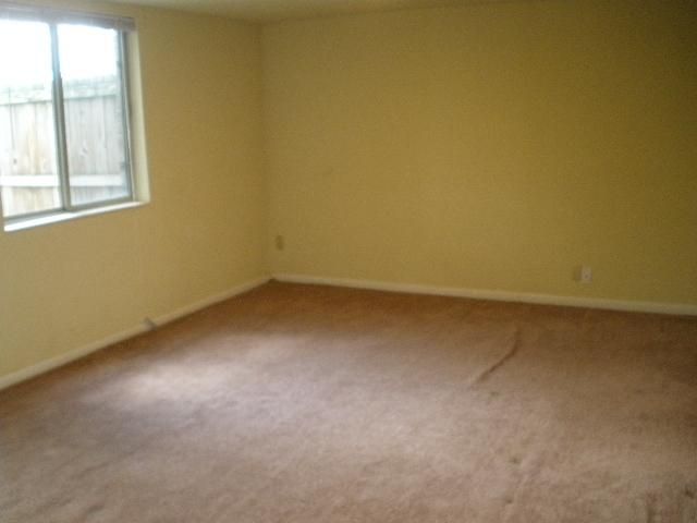1834 E 97th St, Kansas City, MO 64131