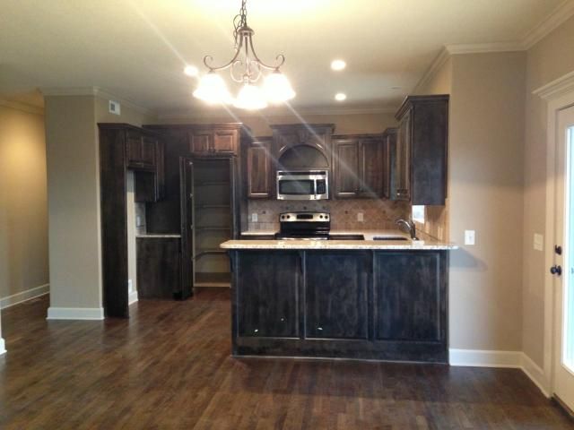 8302 NE 103rd Ter, Kansas City, MO 64157