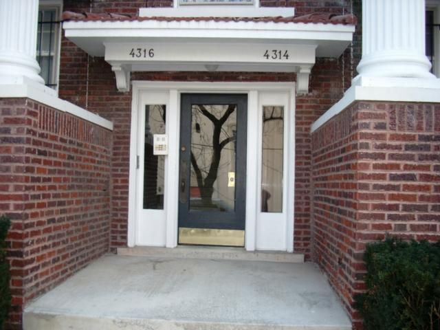 4314 Oak St #2N, Kansas City, MO 64111