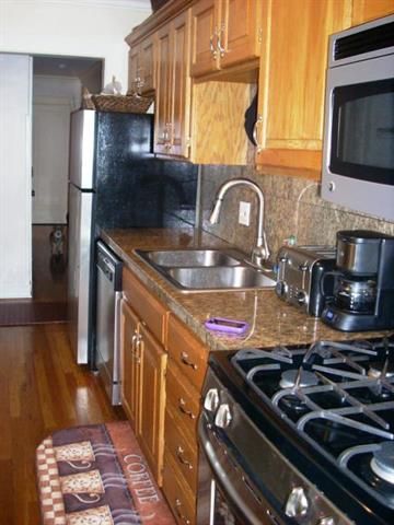 4314 Oak St #2N, Kansas City, MO 64111