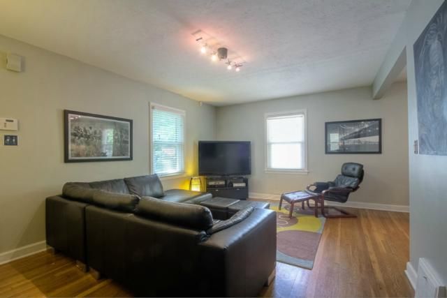 7511 Locust St, Kansas City, MO 64131