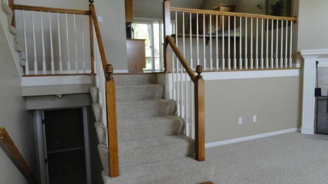 15230 Hemlock St, Overland Park, KS 66223