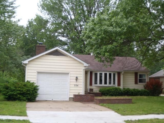 524 W 15th St, Ottawa, KS 66067
