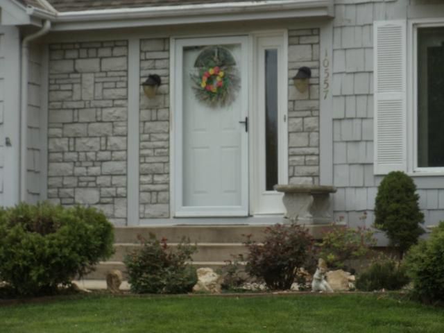 10557 Westgate St, Overland Park, KS 66215