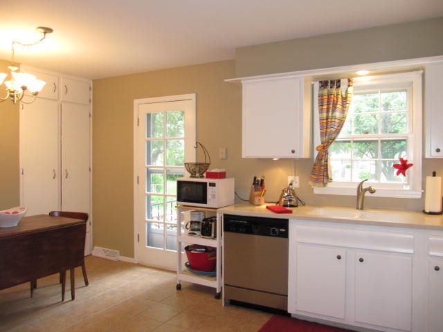 9925 Mcgee St, Kansas City, MO 64114