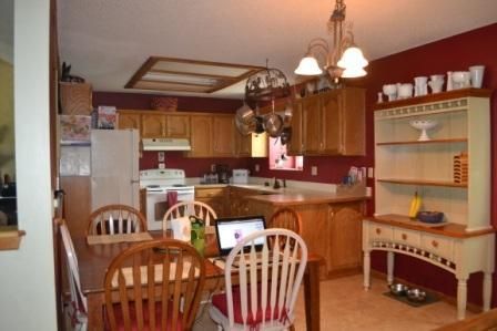 2117 SW Sterling Dr, Lee's Summit, MO 64081