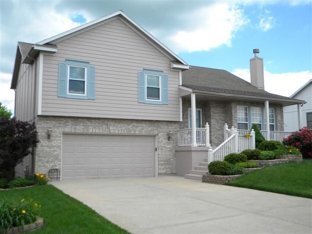 10522 Haskell Ave, Kansas City, KS 66109