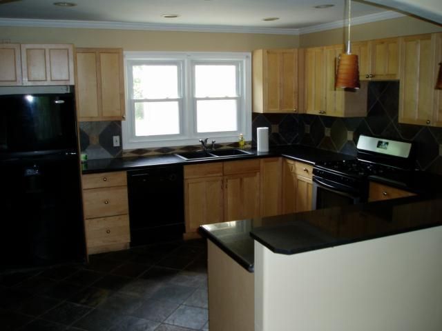 10 W 98th Ter, Kansas City, MO 64114