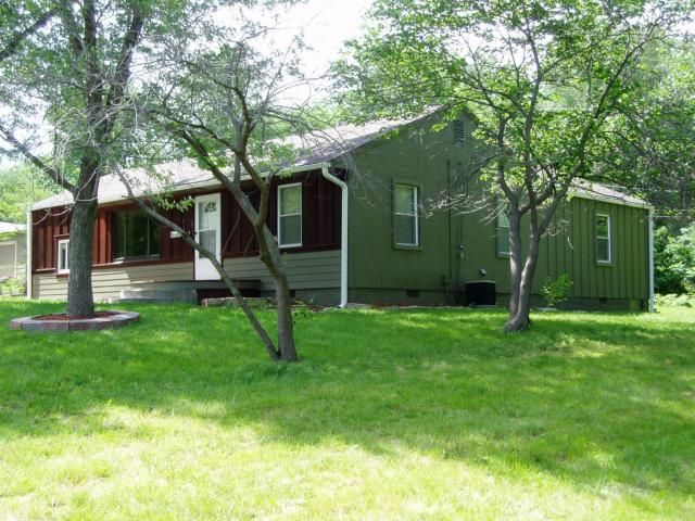 10 W 98th Ter, Kansas City, MO 64114