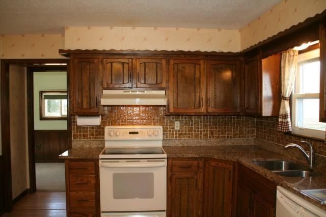 9218 E 52nd Ter, Kansas City, MO 64133
