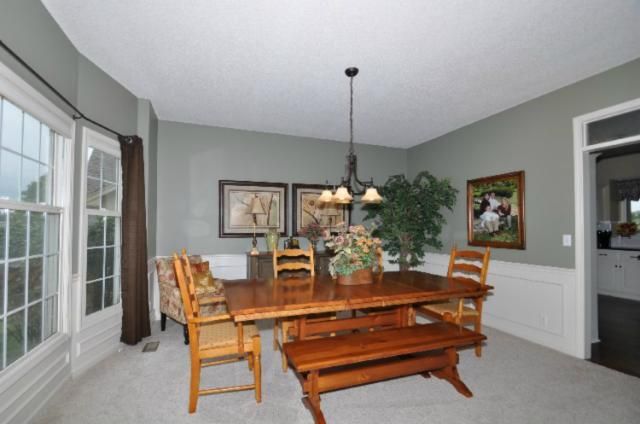 9908 N Willow Ave, Kansas City, MO 64157
