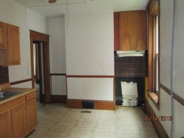 723 Prospect Ave, Kansas City, MO 64124