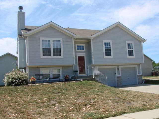 11220 N Mcgee St, Kansas City, MO 64155