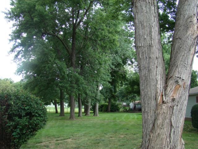 8515 W 79th St, Overland Park, KS 66204