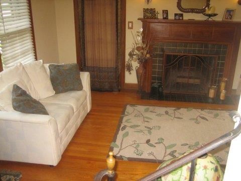 211 E 72 St, Kansas City, MO 64114