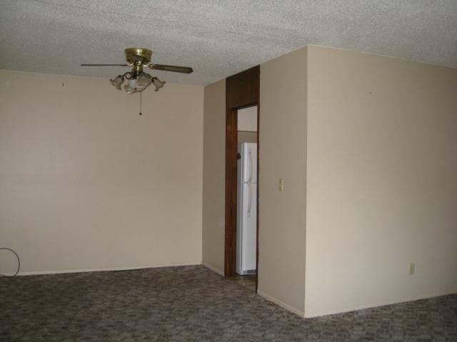 8411 Kessler St, Overland Park, KS 66212