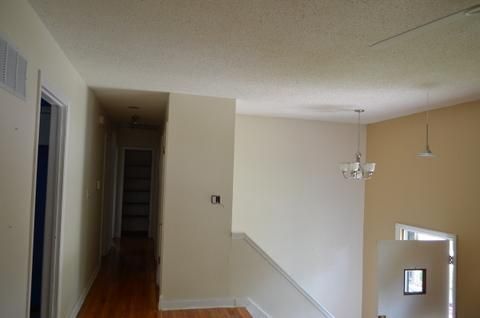 8812 Mcelroy Rd, Kansas City, MO 64134