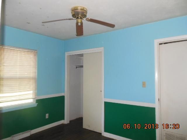 4608 E 114th St, Kansas City, MO 64137
