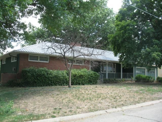 165 14th St, Osawatomie, KS 66064