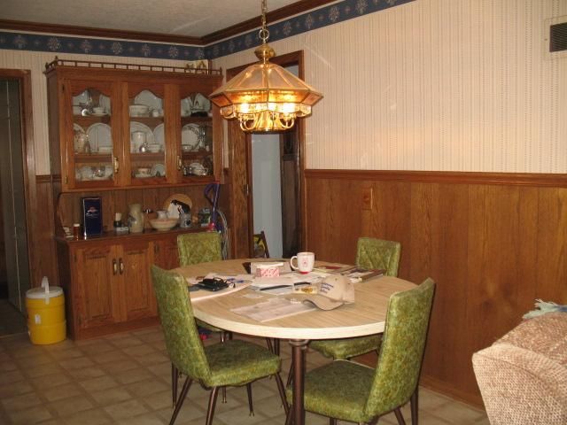165 14th St, Osawatomie, KS 66064