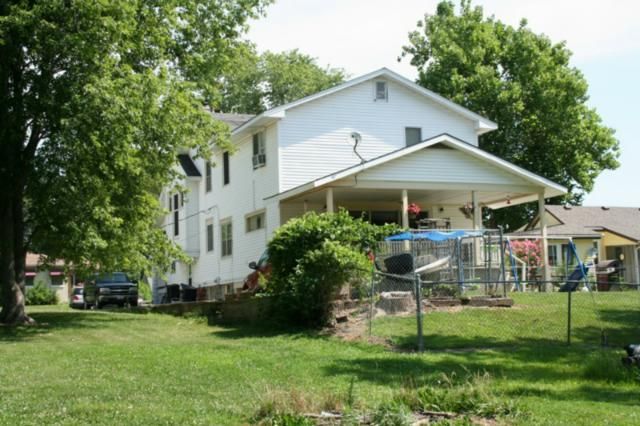 102 Ray St, Sweet Springs, MO 65351