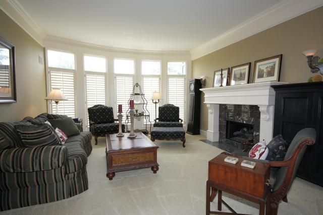 14501 Perry St, Overland Park, KS 66221