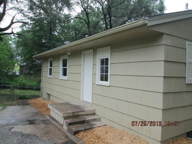 7900 E 47th Ter, Kansas City, MO 64129